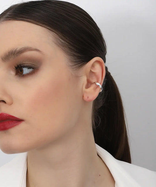 Minimal Gümüş Kıkırdak Küpe