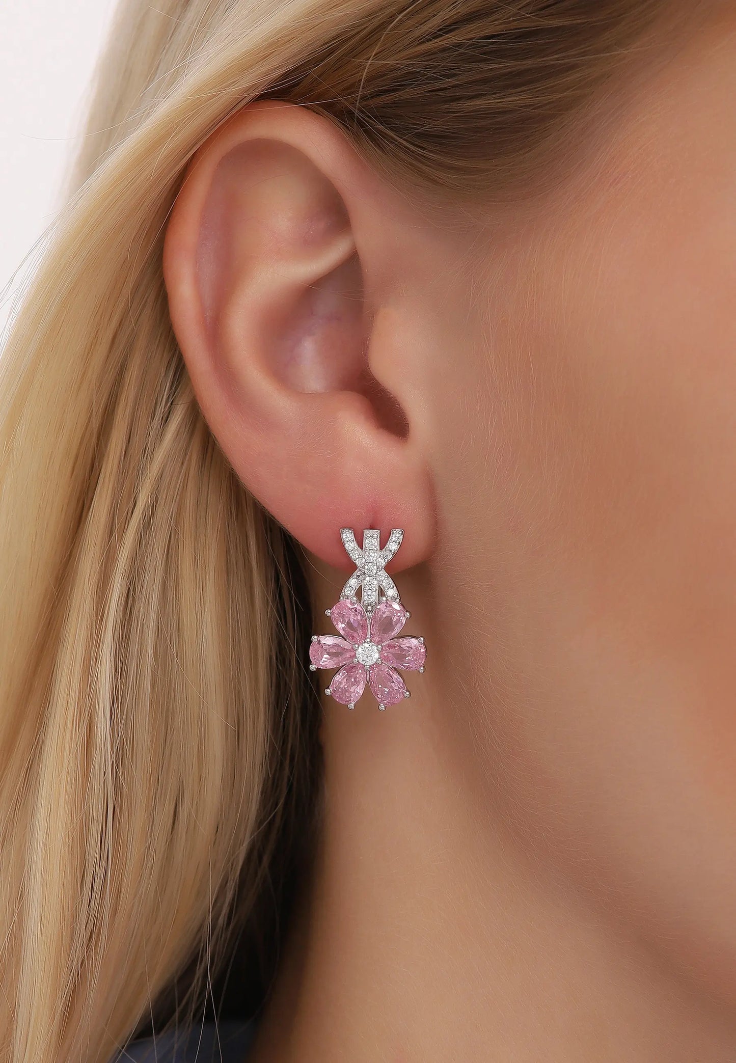 Kadın Pembe Taşlı Gümüş Küpe