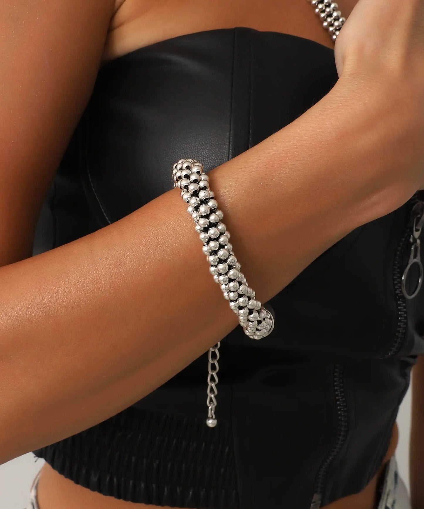 Gümüş Kaplama Örgü Boncuk Bileklik