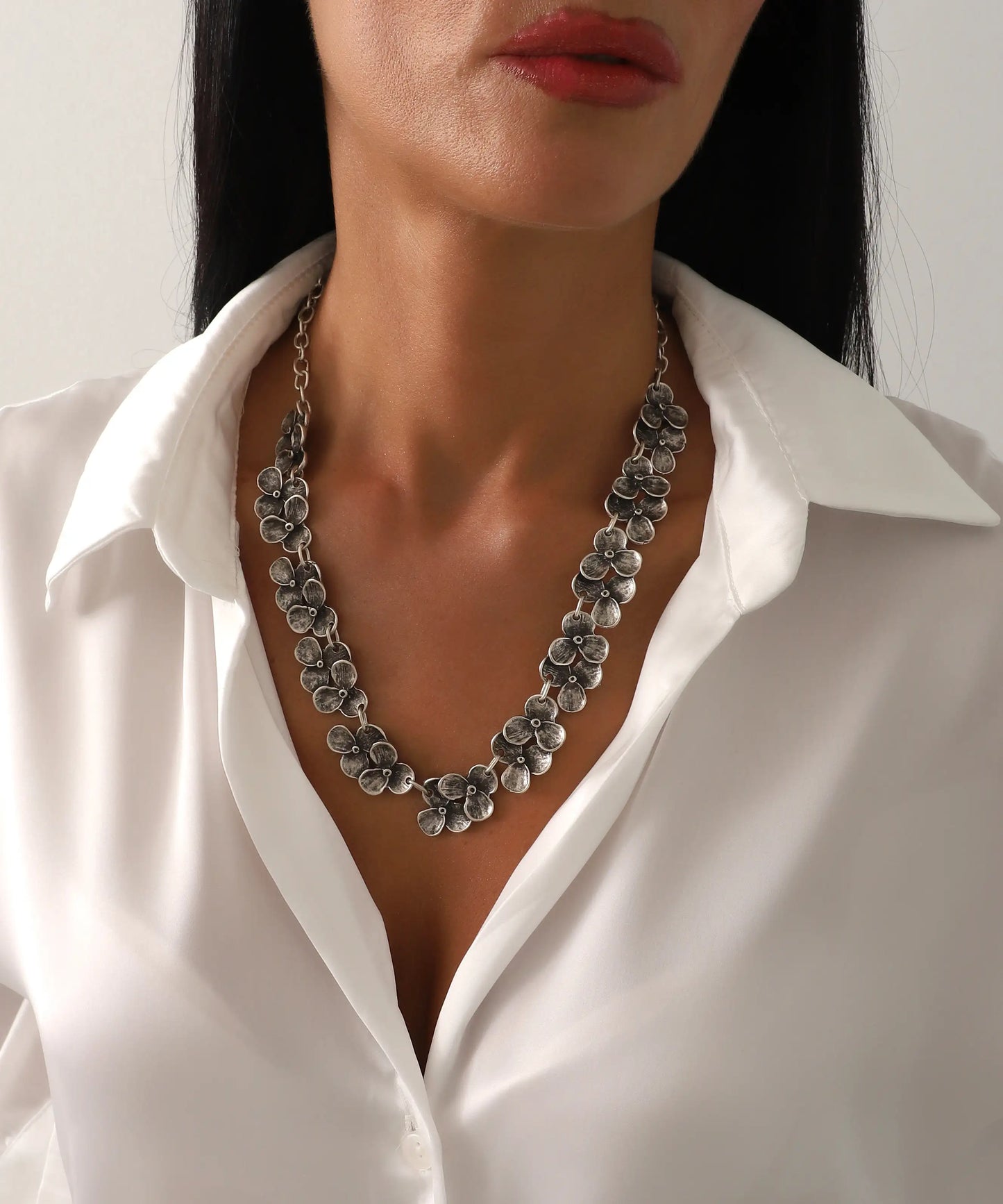 Antik Çiçek Motifli Gümüş Kaplama Kolyе