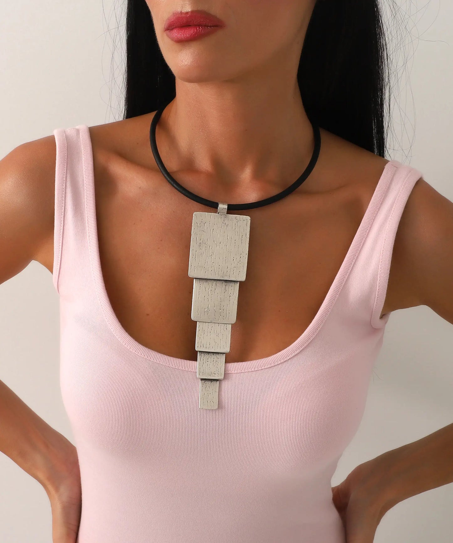 Modern Dikdörtgen Tasarım Kolye