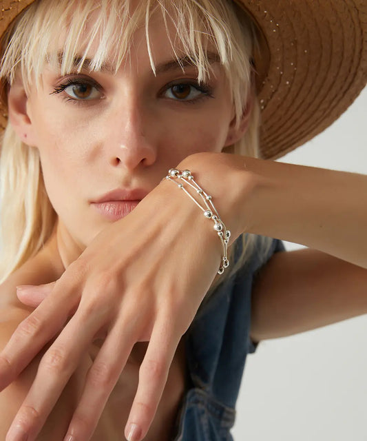 Top Detaylı Gümüş Bileklik