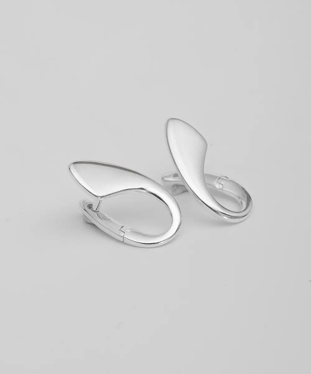 Asimetrik Damla Tasarım Gümüş Küpe