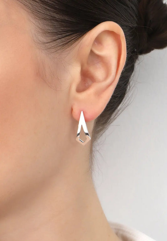 Minimal Elmas Formlu Gümüş Küpe