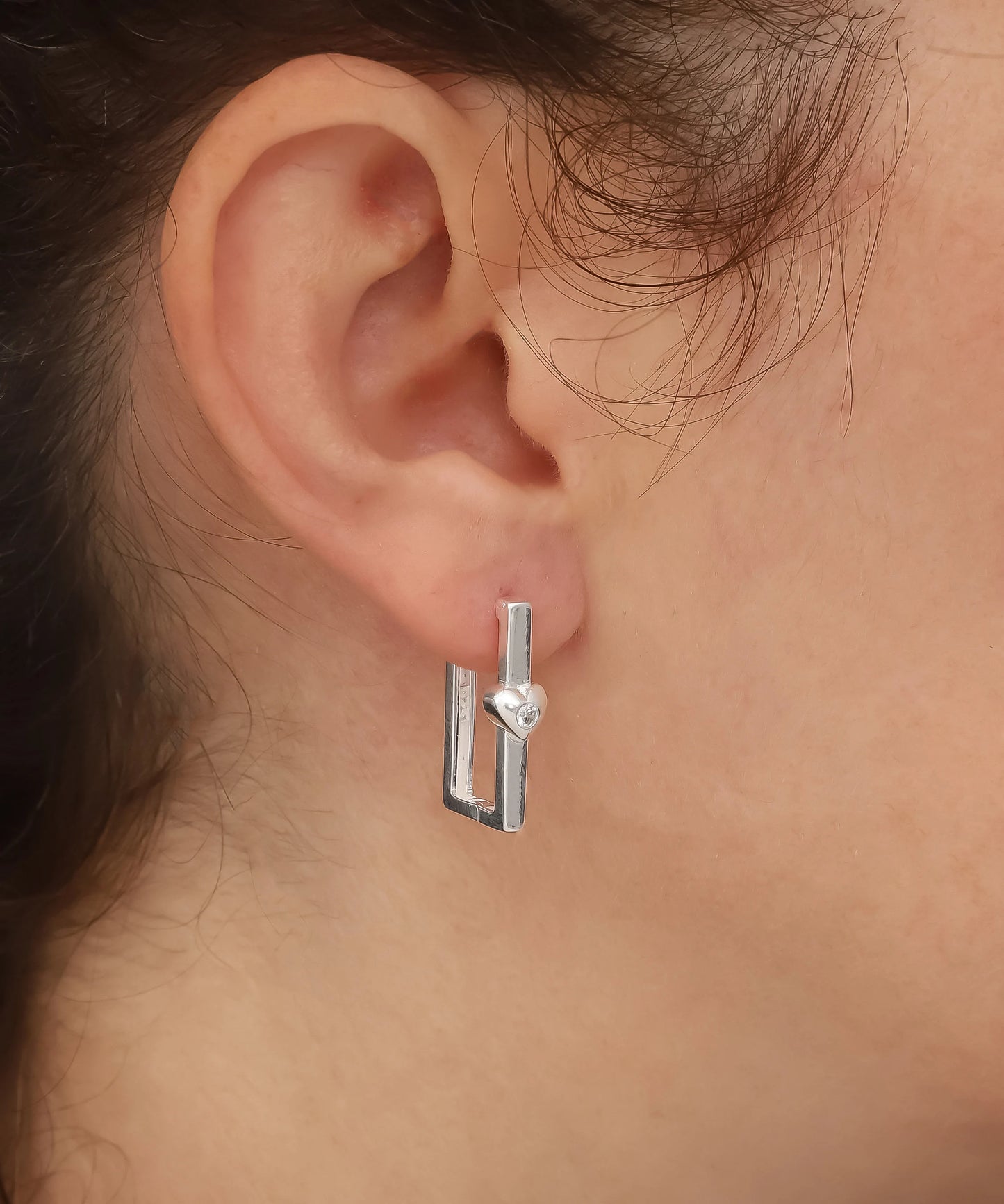 Kadın Geometrik Kalpli Gümüş Küpe