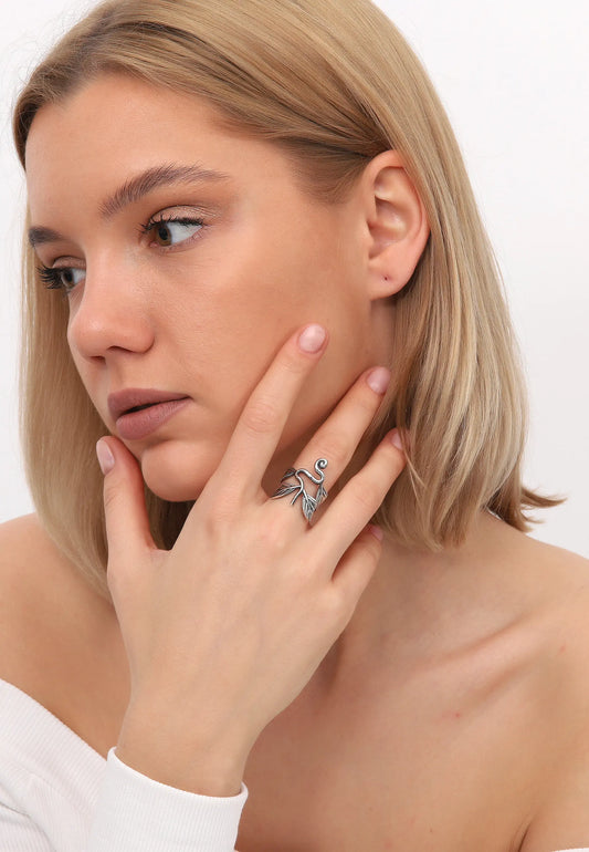 Yaprak Motifli Gümüş Yüzük