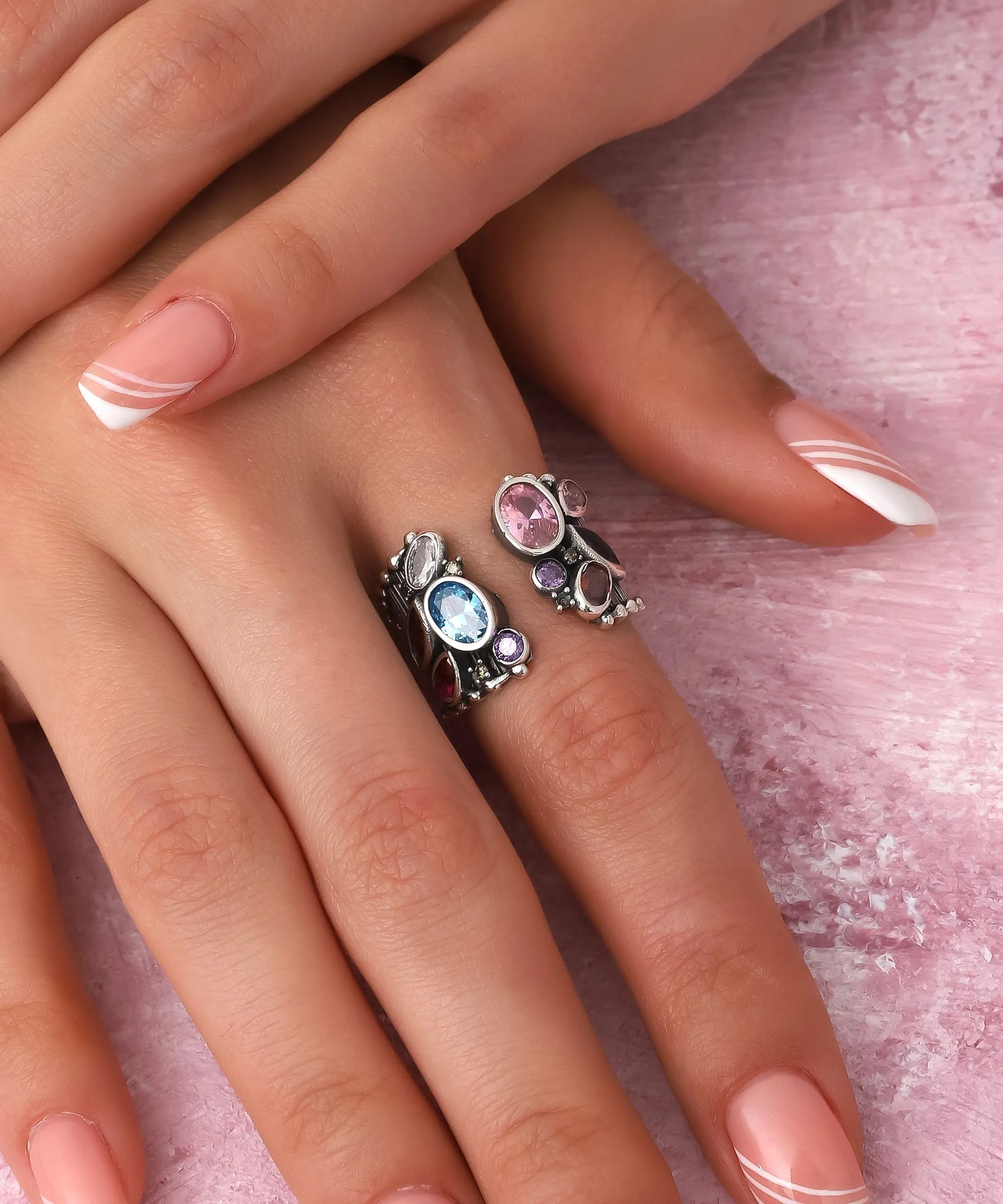 Bohem Tarz Çok Taşlı Gümüş Yüzük