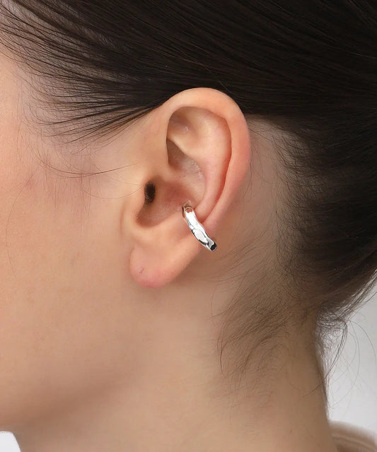 Minimal Gümüş Kıkırdak Küpe