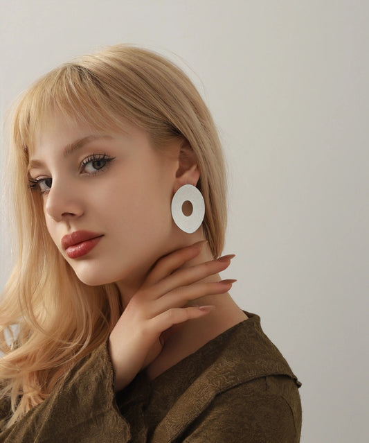 Oval Tasarım Gümüş Kaplama Küpe