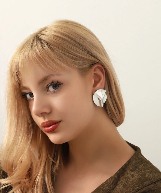 Soyut Tasarım Gümüş Kaplama Küpe