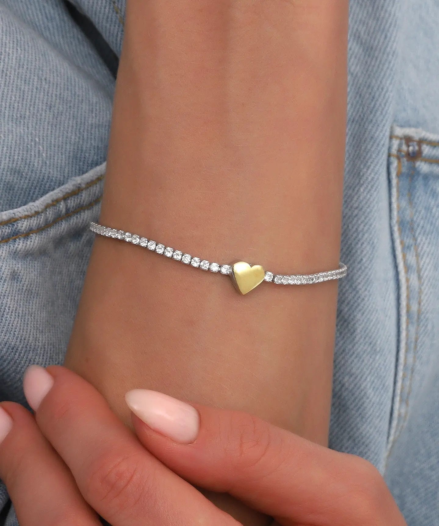 Taş Detaylı Kalpli Gümüş Bileklik