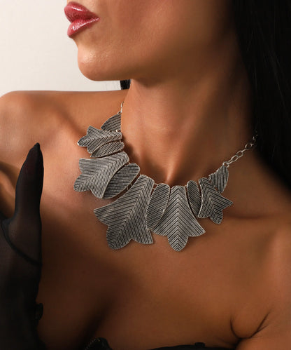 Modern Tarz Dokulu Gümüş Kaplama Kolye