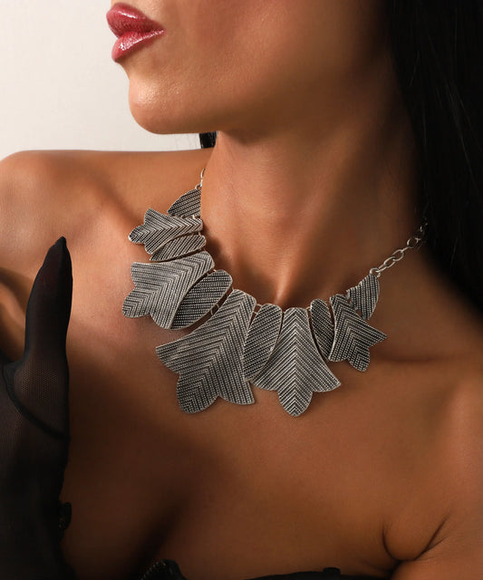 Modern Tarz Dokulu Gümüş Kaplama Kolye