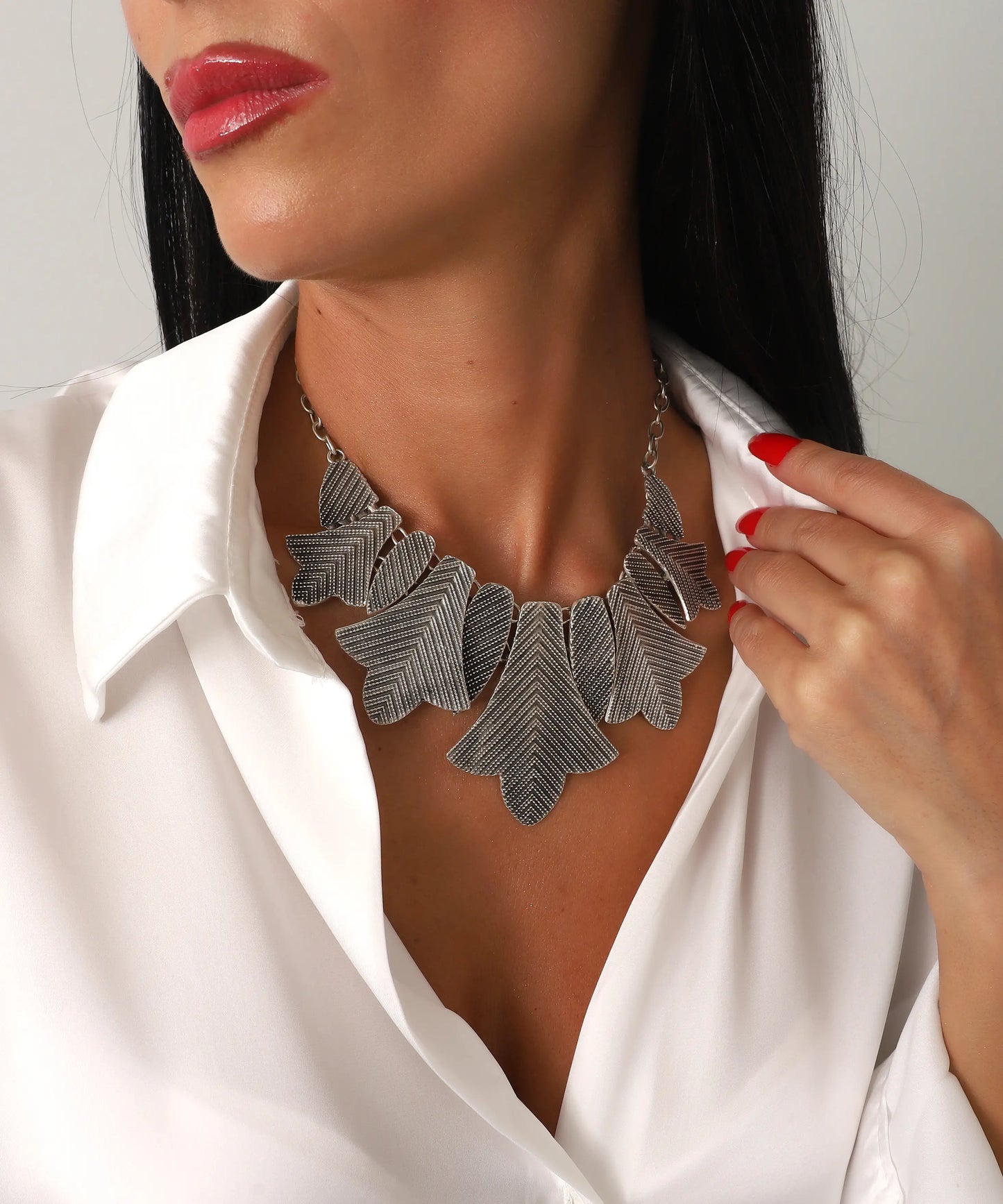 Modern Tarz Dokulu Gümüş Kaplama Kolye