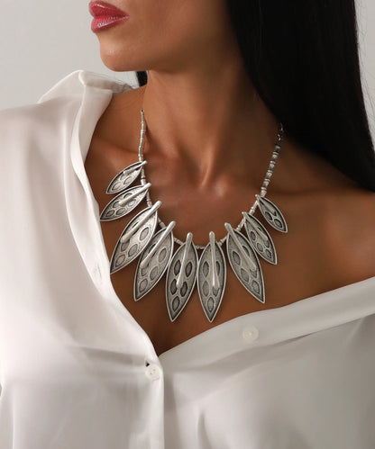 Bohem Yaprak Motifli Gümüş Kaplama Kolye
