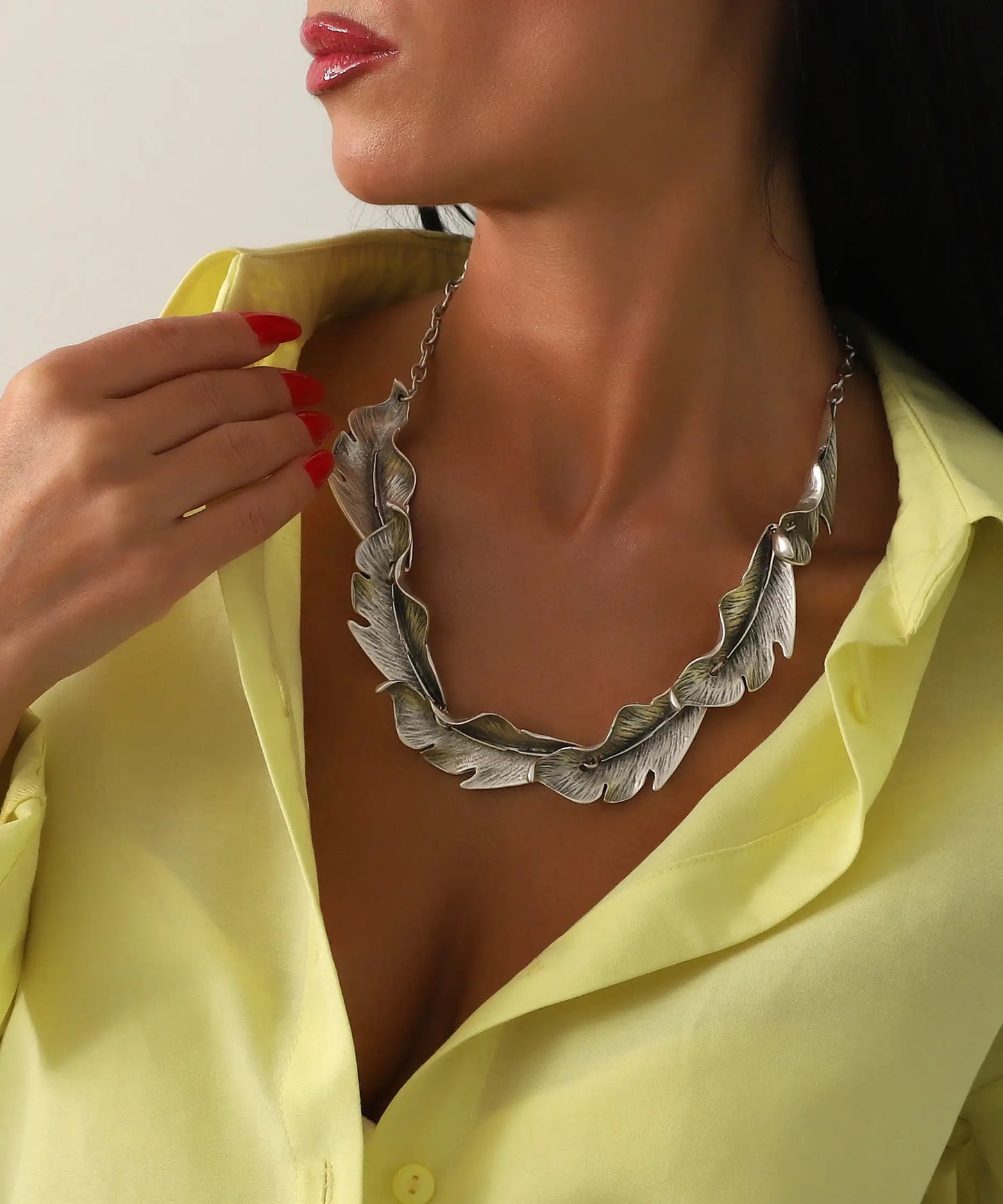 Doğal Dokulu Gümüş Kaplama Yaprak Kolye