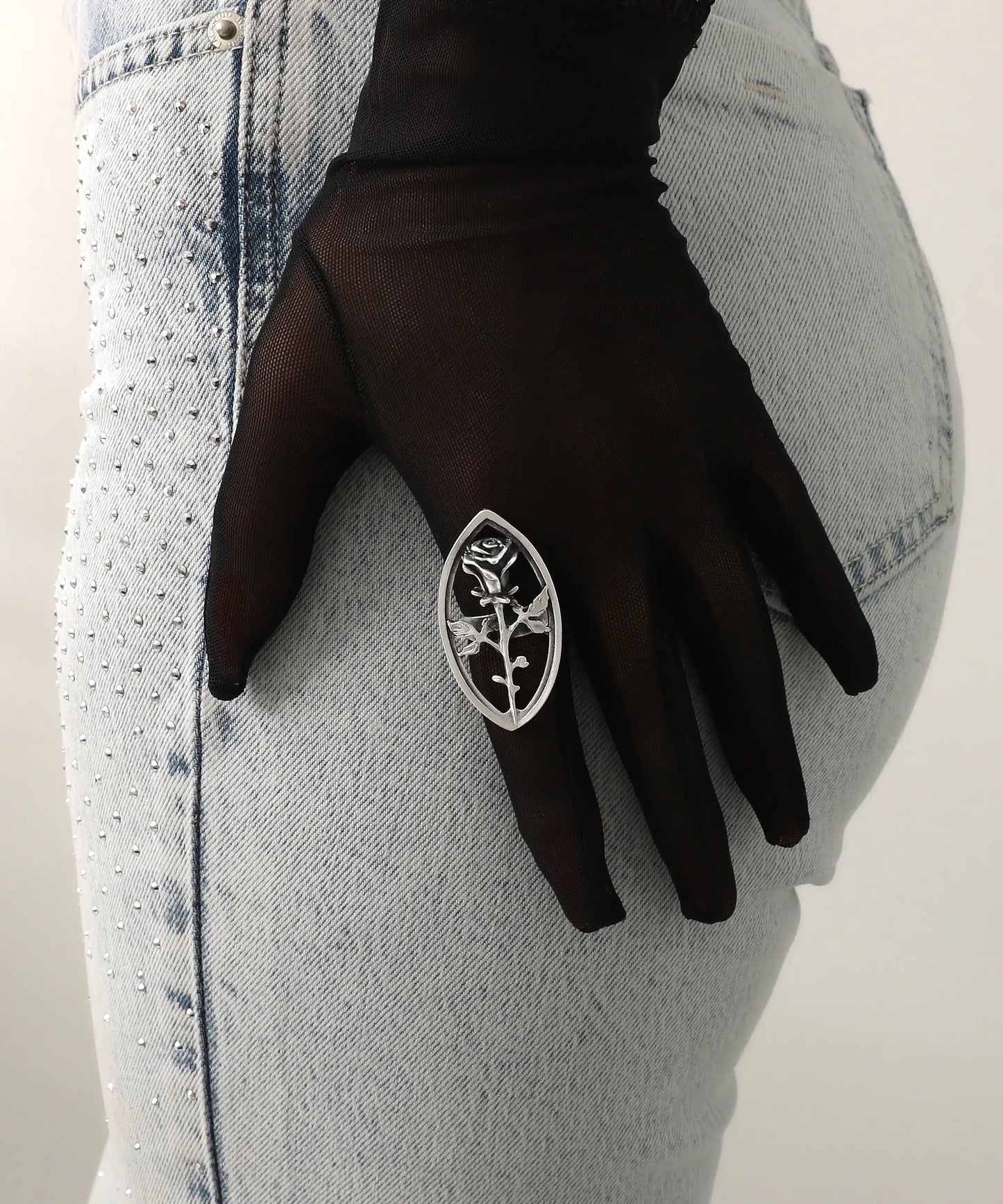 Gül Motifli Oval Gümüş Kaplama Yüzük