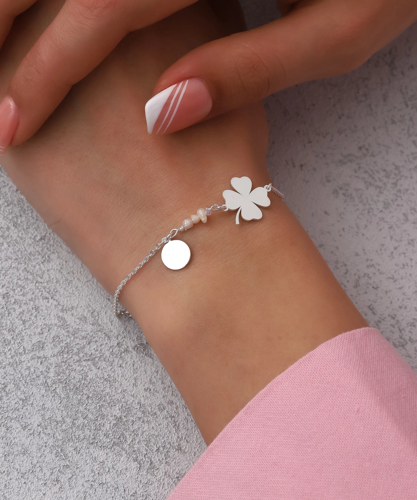 İnci Detaylı Minimal Yonca Gümüş Bileklik