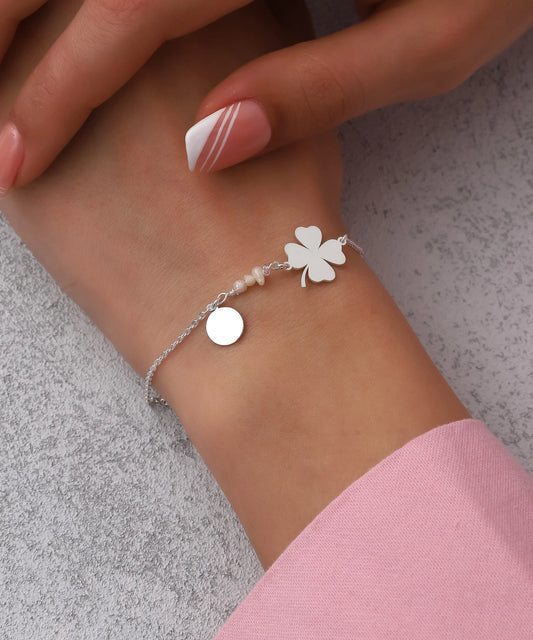 İnci Detaylı Minimal Yonca Gümüş Bileklik