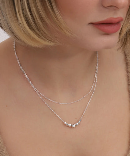 Çift Zincirli Top Detaylı Gümüş Kolye