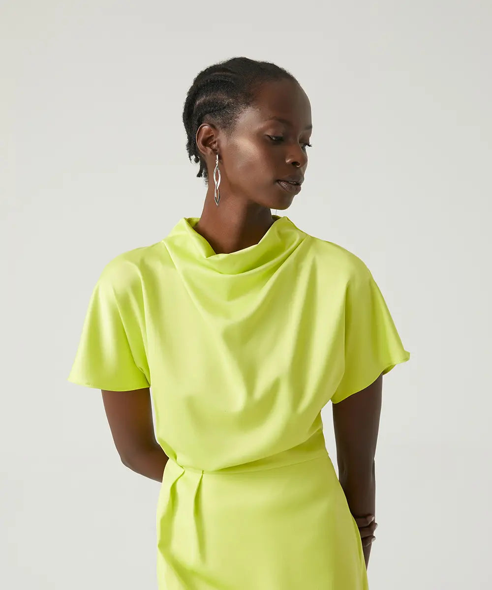 Zarif Kıvrımlı Tasarım Gümüş Küpe