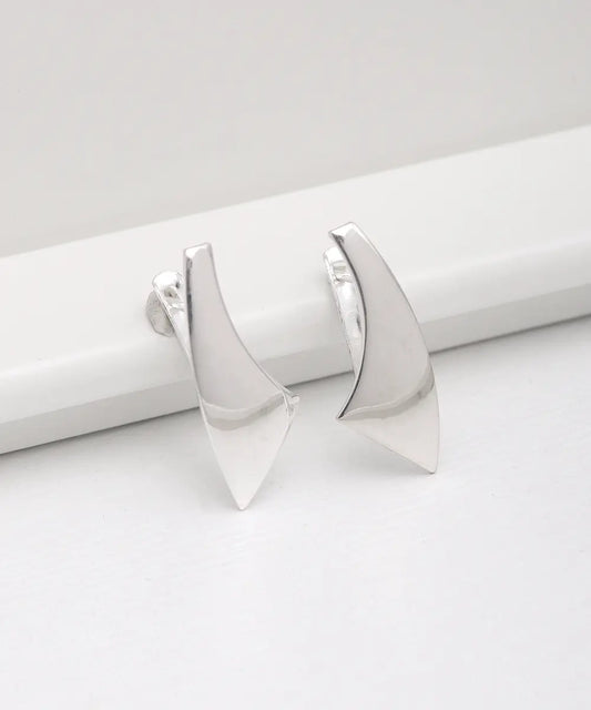 Asimetrik Minimal Tasarım Gümüş Küpe