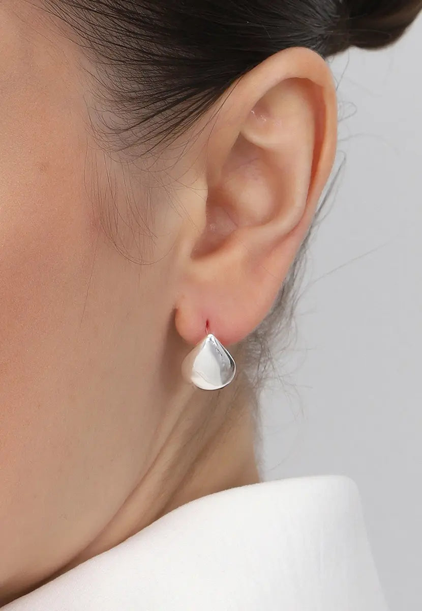 Minimal Damla Tasarım Gümüş Küpe