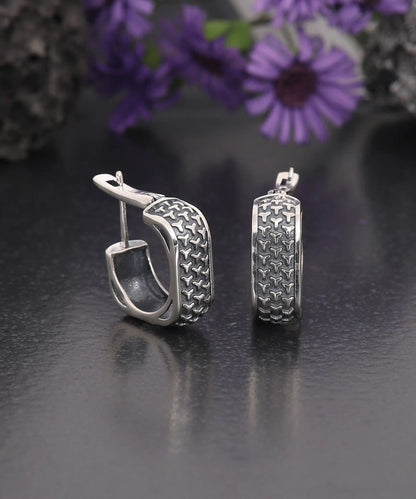 Vintage Dokulu Kare Gümüş Küpe