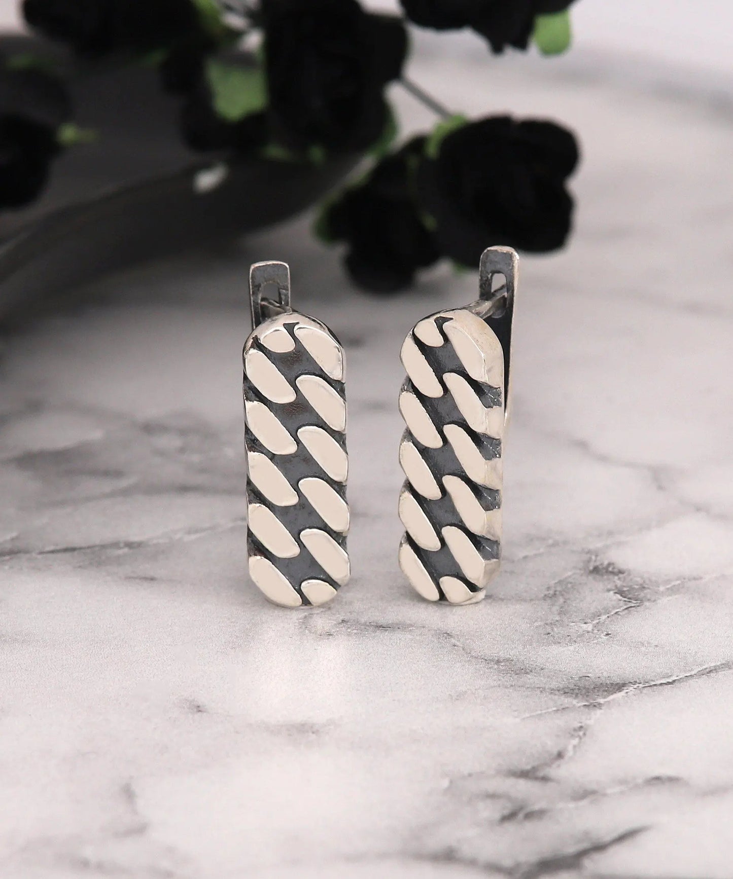 Modern Zincir Motifli Minimal Gümüş Küpe