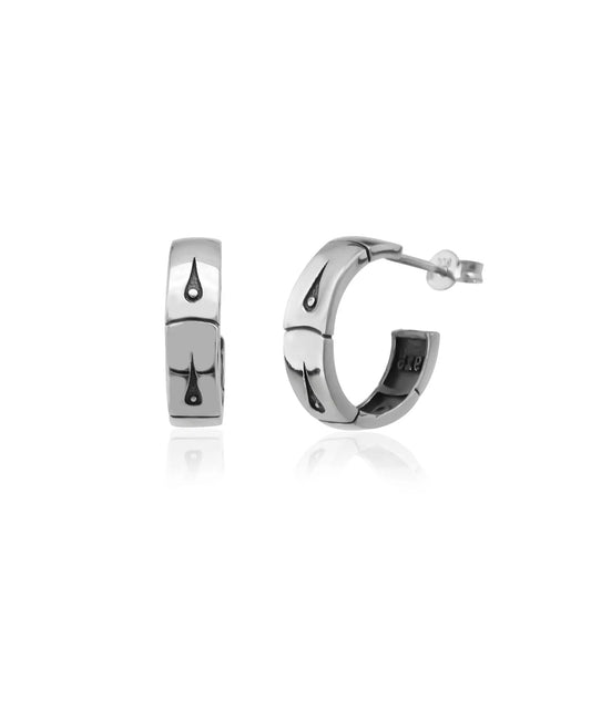 Minimal Dokulu Gümüş Halka Küpe