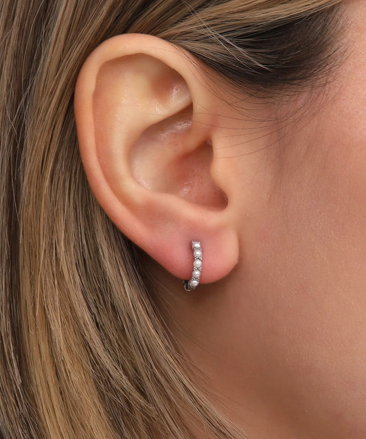 Zarif İnci İşlemeli Mini Gümüş Halka Küpe