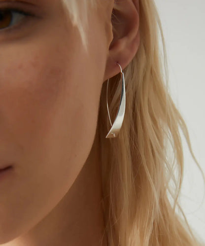 Asimetrik Tasarım Gümüş Küpe