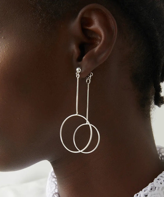 Kadın Çember Sallantılı Gümüş Küpe