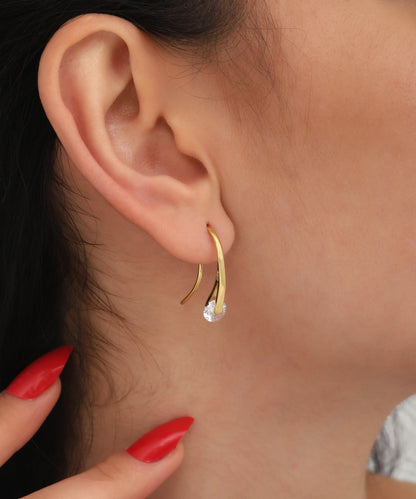 Altın Kaplama Modern Tasarım Taş Detaylı Küpe