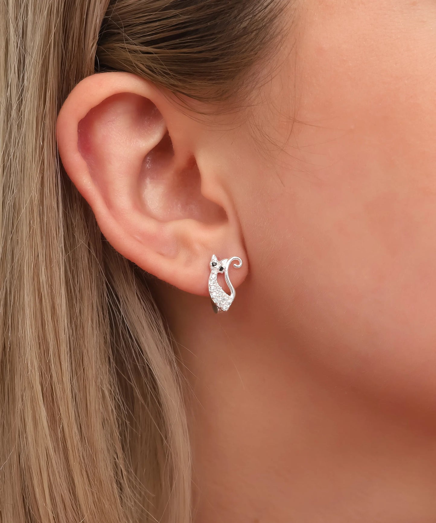 Gümüş Taşlı Minimal Kedi Küpe