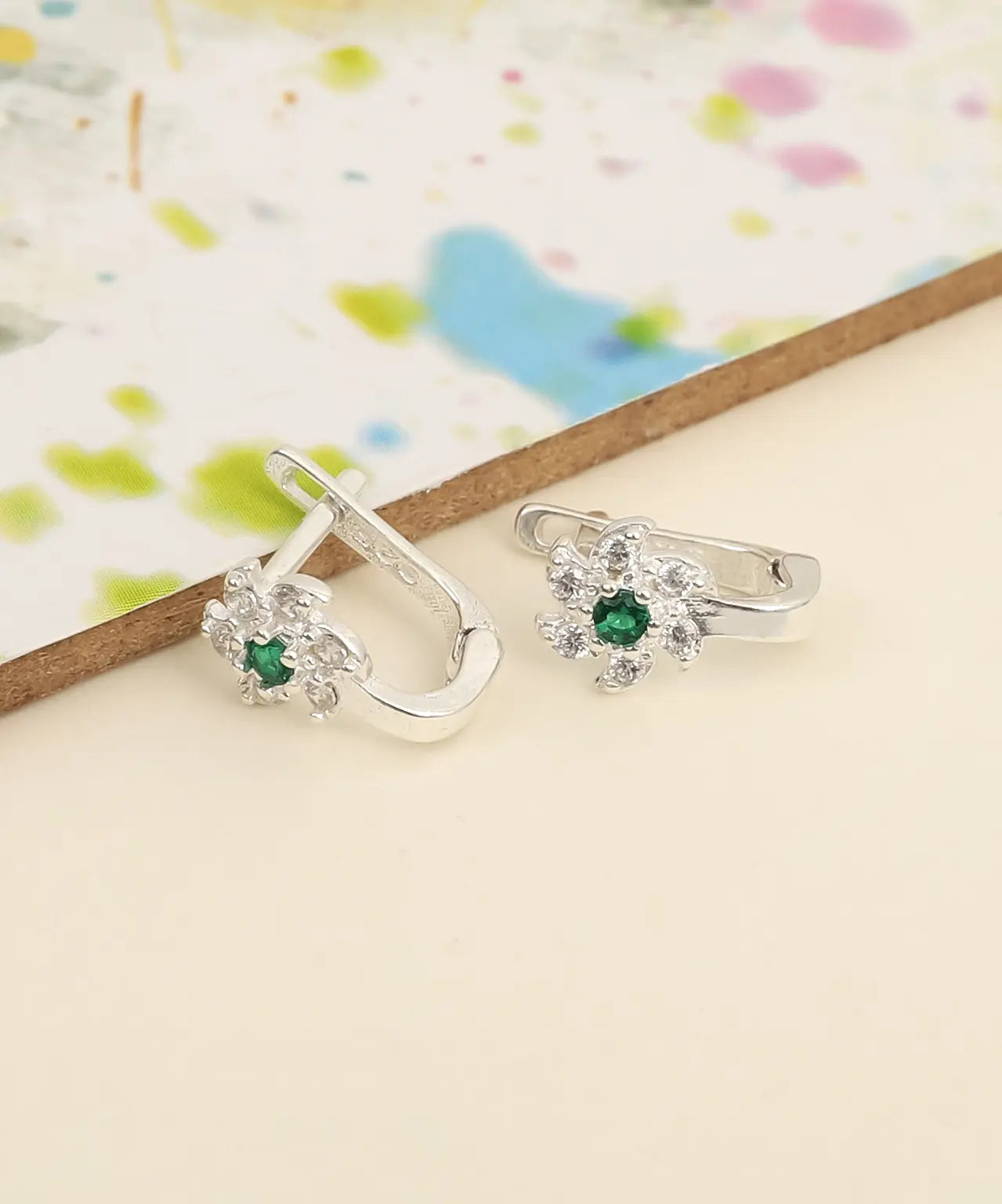 Minimal Çiçek Tasarım Gümüş Küpe