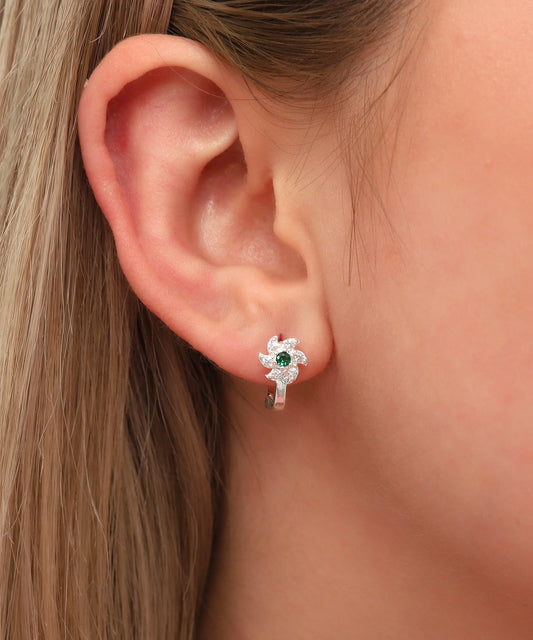 Minimal Çiçek Tasarım Gümüş Küpe