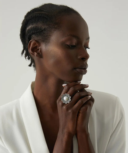 Gümüş Bohem Çiçek Detaylı Yüzük
