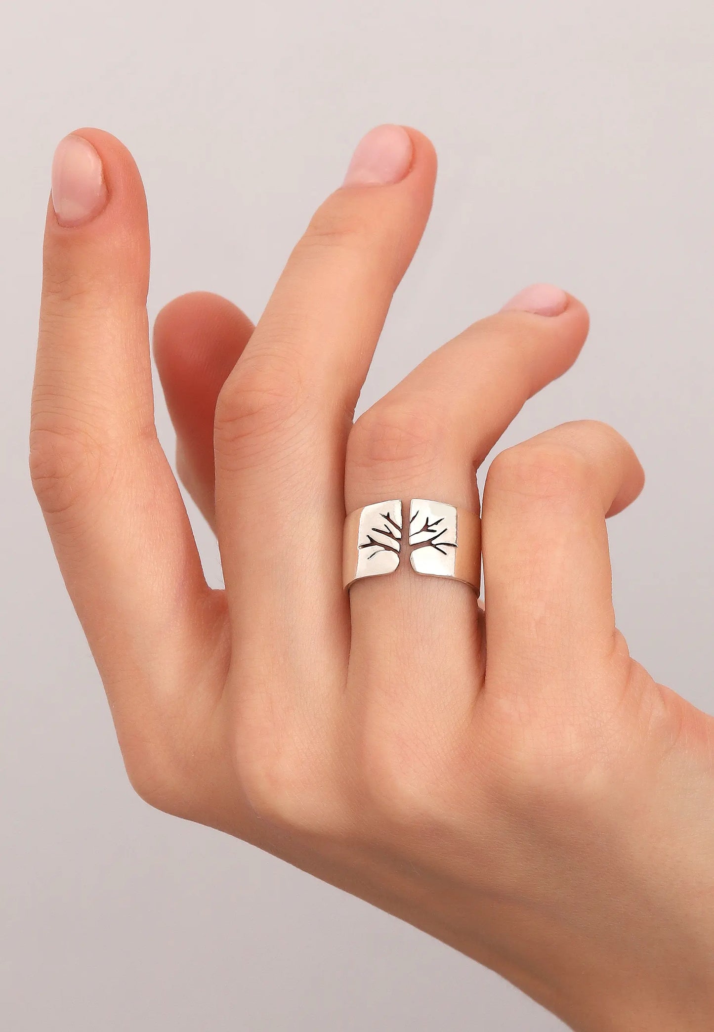 Hayat Ağacı Motifli Gümüş Yüzük