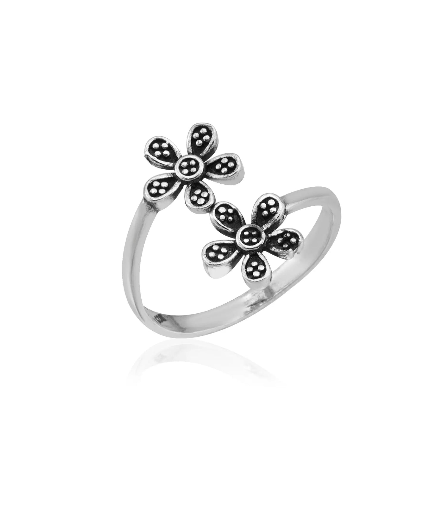Çiçek Motifli Gümüş Yüzük
