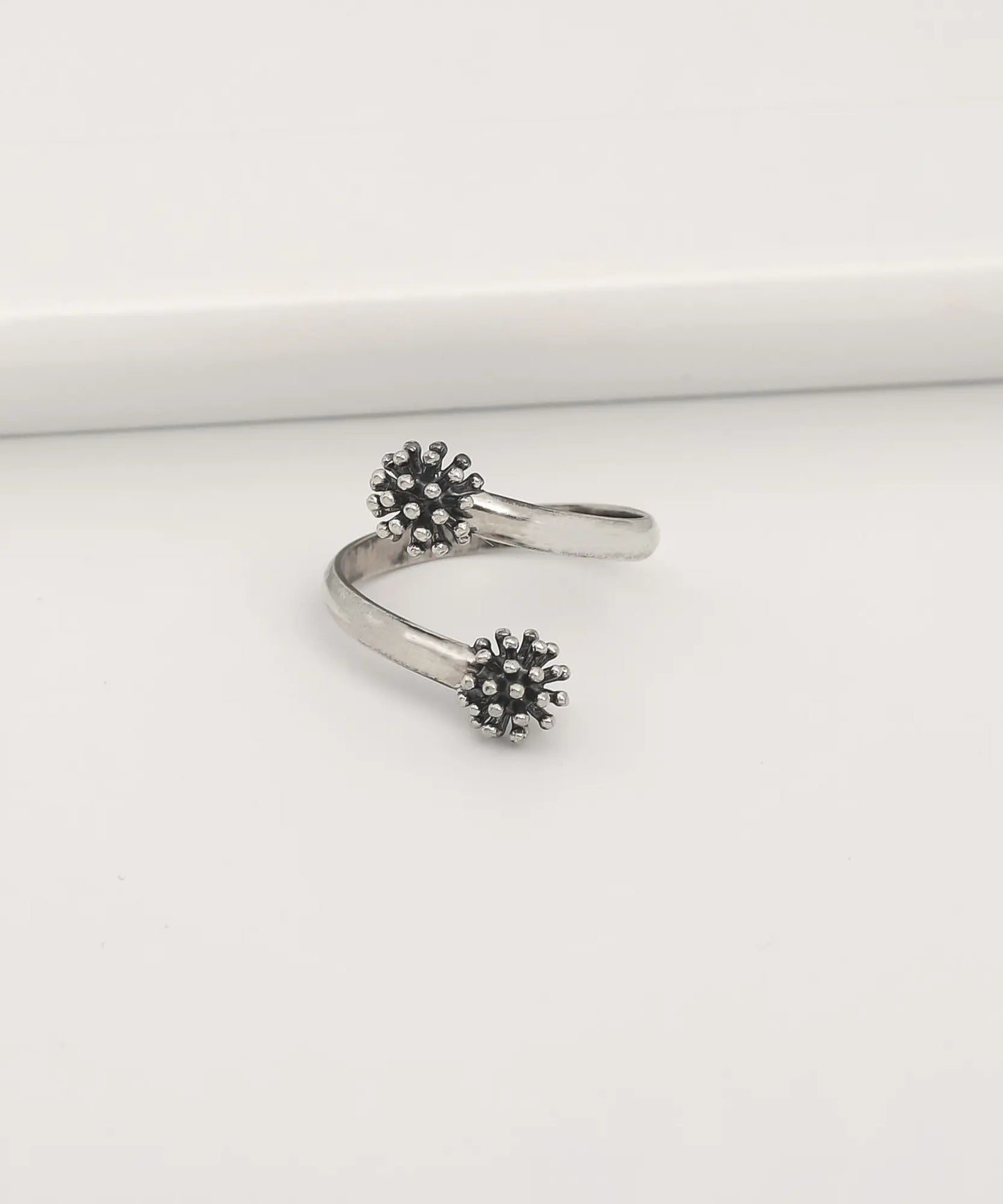 Oksitli 925 Ayar Gümüş Tasarım Yüzük