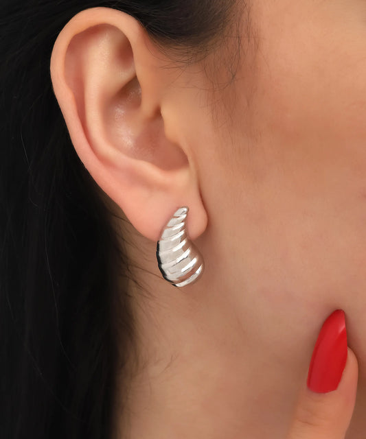 Gümüş Motifli Tasarım Damla Küpe