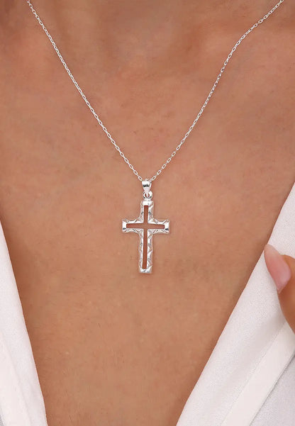Modern Dokulu Gümüş Haç Kolye