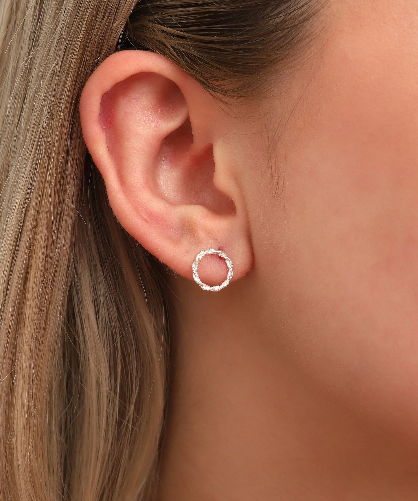 Minimal Motifli Tasarım Gümüş Küpe