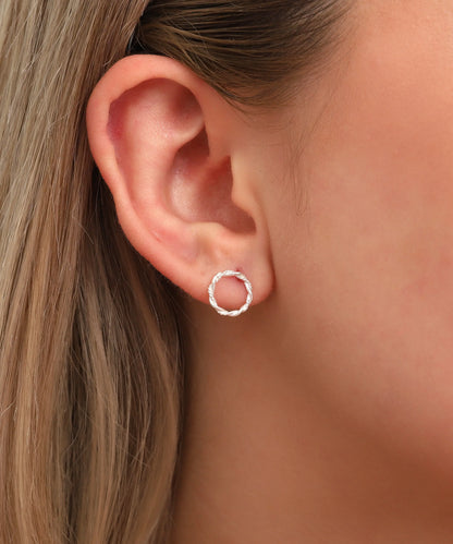 Minimal Motifli Tasarım Gümüş Küpe