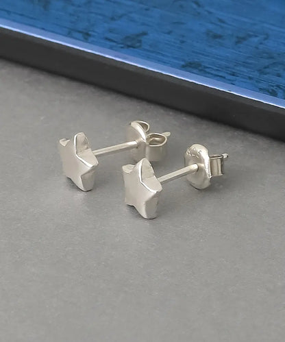 Minimal Yıldız Tasarım Gümüş Küpe