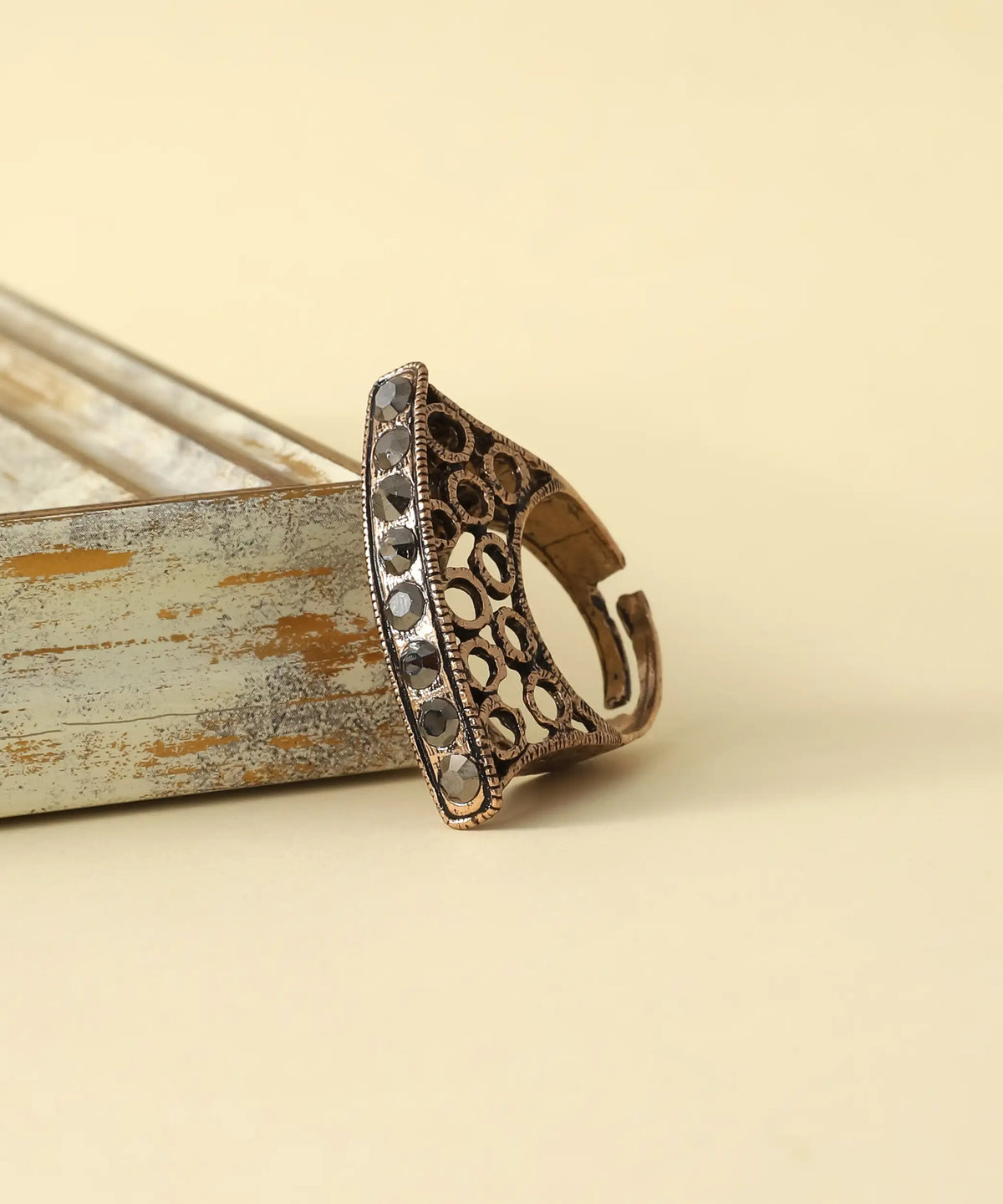 Taşlı Vintage Bronz Yüzük