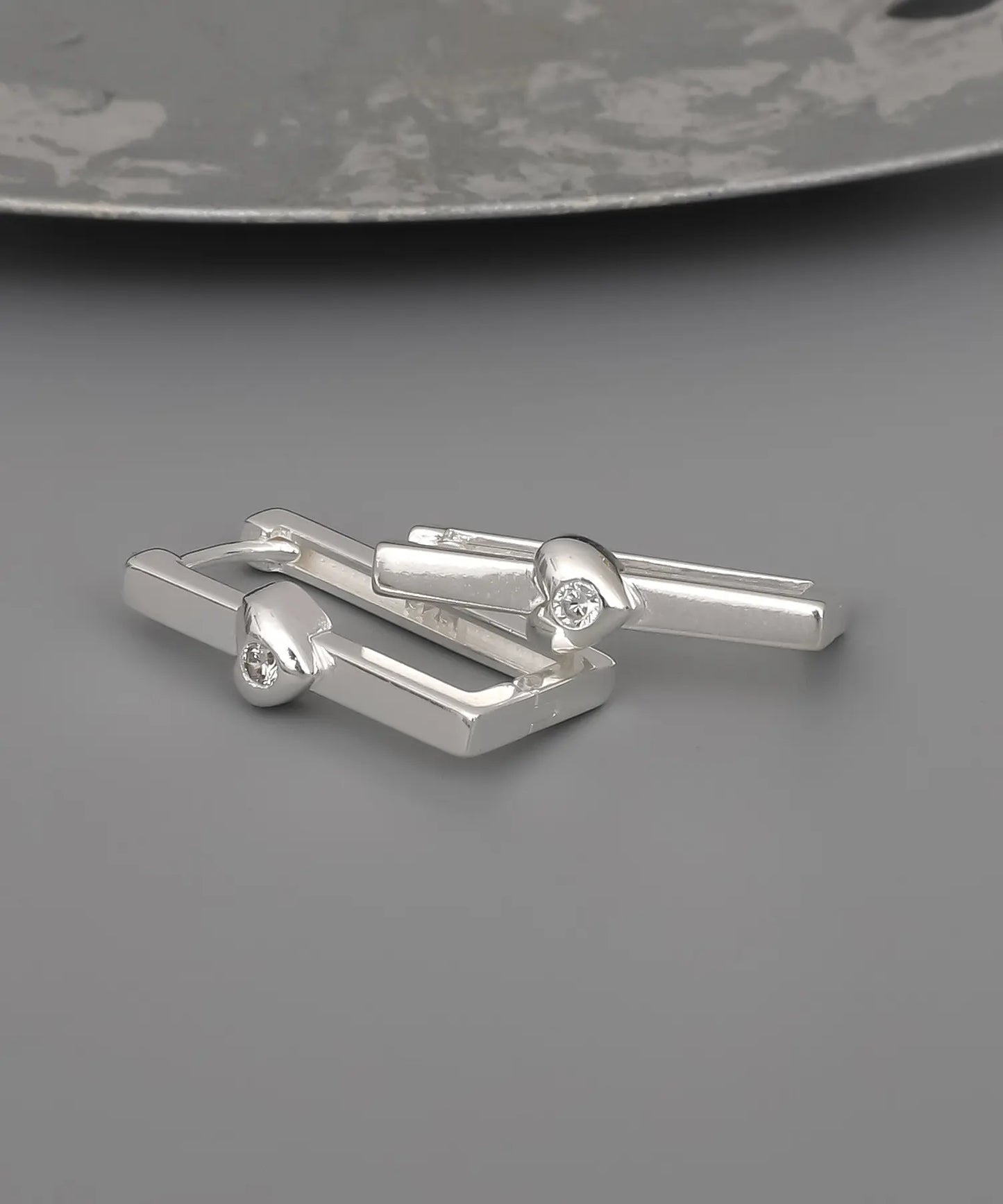 Kadın Geometrik Kalpli Gümüş Küpe