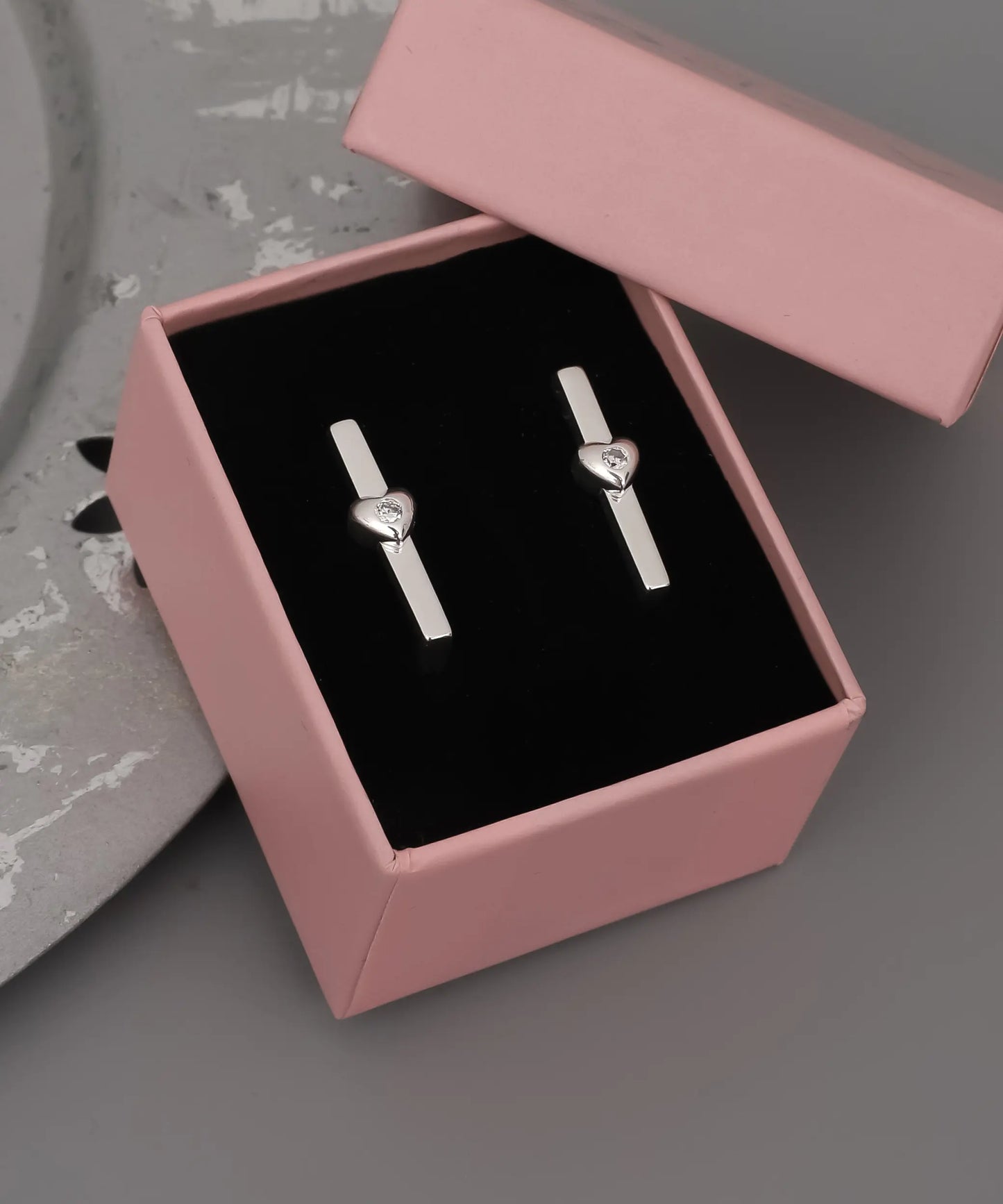 Kadın Geometrik Kalpli Gümüş Küpe