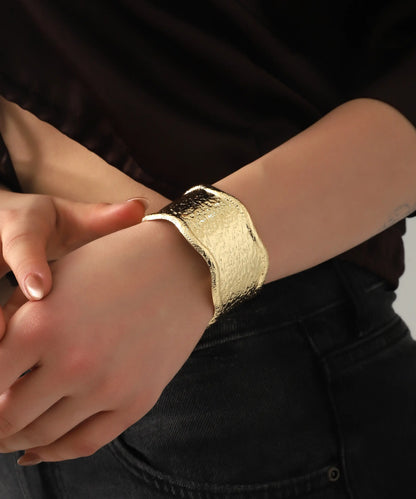 Altın Kaplama Dokulu Cuff Bileklik